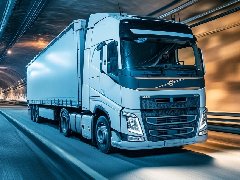 中亚货运货损,到底该找承运人还是保险公司?