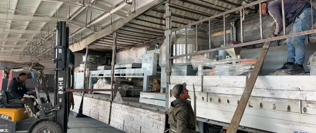 大宗货物运输首选：中亚国际汽运门到门的成本